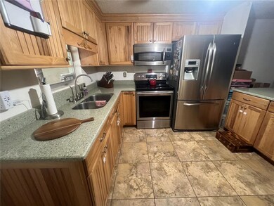 612 S 68th St, Tampa, FL 33619 - photo 4