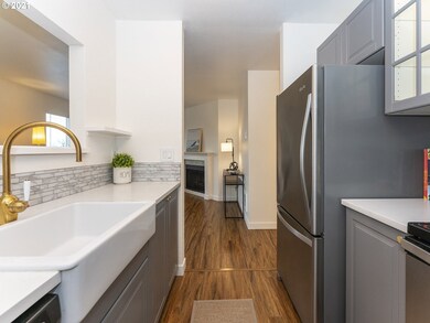 20130 Larkspur Ln unit 95, West Linn, OR 97068 - photo 4