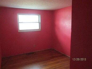 3904 Lynward Rd, Columbus, OH 43228 - photo 5