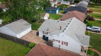 306 Thelma Dr, Sheffield Lake, OH 44054 - photo 3