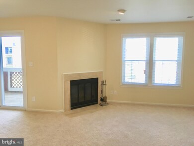 12939B Grays Pointe Rd unit B, Fairfax, VA 22033 - photo 6