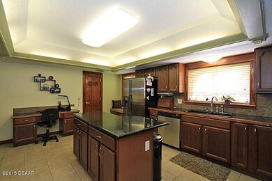 kitchen_700.jpg