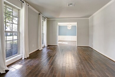 13410 Kingsride Ln, Houston, TX 77079 - photo 5