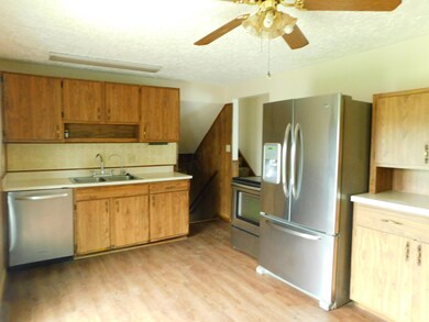 4933 Silverton Dr, Columbus, OH 43232 - photo 4