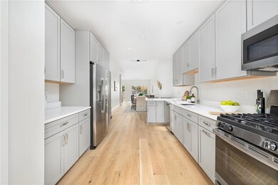 36 W Valley Cir unit 40, West Warwick, RI 02893 - photo 4