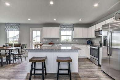 706 Royal Rose Dr, Murfreesboro, TN 37130 - photo 4