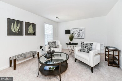 13908 Ludington Place, Centreville, VA 20121 - photo 4