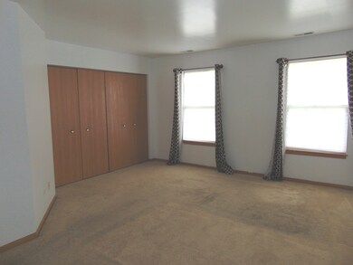 1221 Bayberry Dr, Joliet, IL 60435 - photo 6