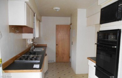 8584 Columbia Rd, Olmsted Falls, OH 44138 - photo 3