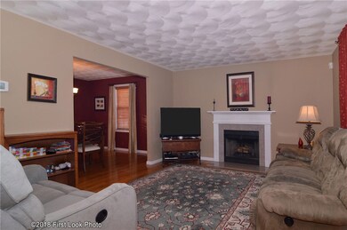 63 Laura Cir, Cranston, RI 02920 - photo 2