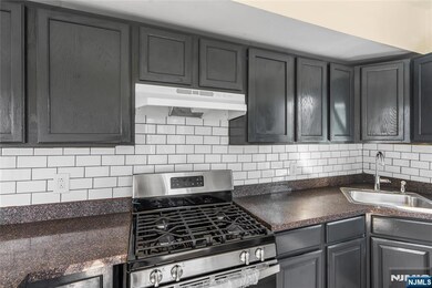 76 N 17th St, East Orange, NJ 07017 - photo 7