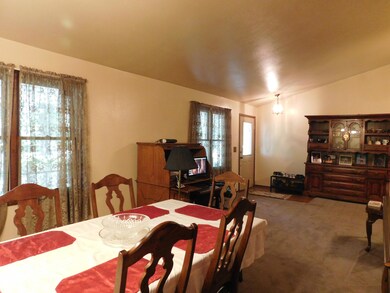 . Dinning and Entry