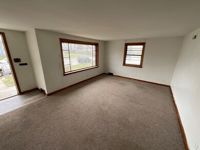 1115 W 3rd St, Anderson, IN 46016 - photo 2