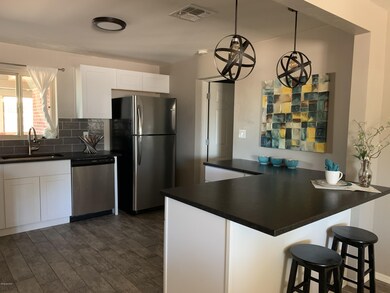Breakfast bar and open kitchen