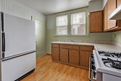 1419 Jenkinson Ct, Waukegan, IL 60085 - photo 7