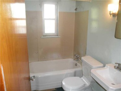Full Bath.