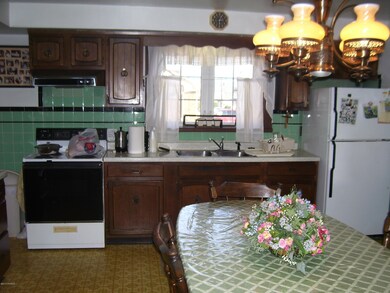 932 Monroe St, Berwick, PA 18603 - photo 6