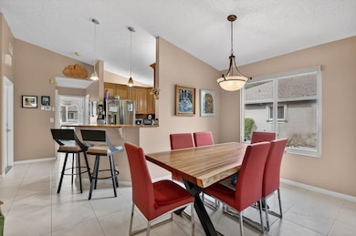 9147 Vineland Ct unit A, Boca Raton, FL 33496 - photo 4