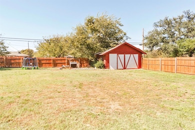 1406 S Trinity St, Decatur, TX 76234 - photo 4