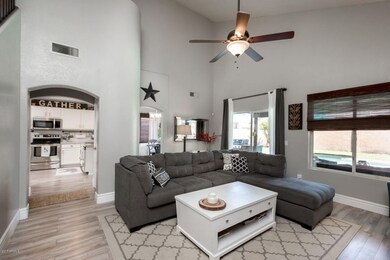 04 Living room