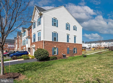 45946 Grammercy Terrace, Sterling, VA 20166 - photo 2