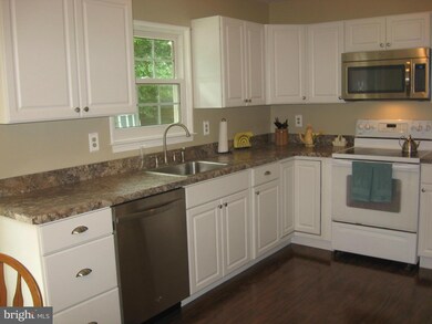 7592 Braemar Ct, Sykesville, MD 21784 - photo 4