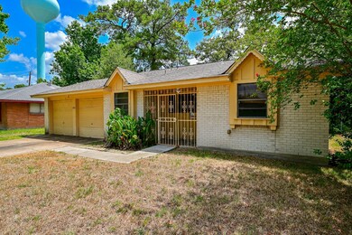 10542 Cheeves Dr, Houston, TX 77016 - photo 2