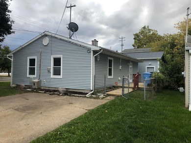 500 W Jolly Rd, Lansing, MI 48910 - photo 2