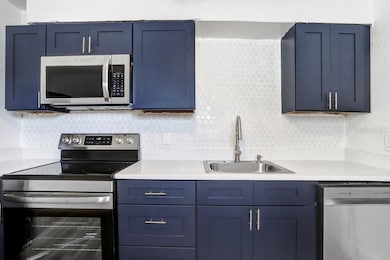 614 Pear St unit 614, Lakeland, FL 33815 - photo 6