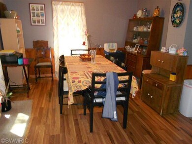 220 Vine St, Wayland, MI 49348 - photo 3