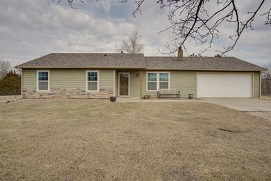 962 N 1892 Rd, Lawrence, KS 66049 - photo 2