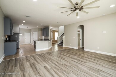 004-photo-living-room-10942265