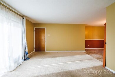 939 Brookside Camp Rd unit A2, Hendersonville, NC 28792 - photo 7