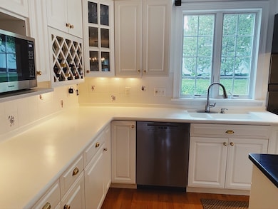 32 Hurlcroft Rd, Milton, MA 02186 - photo 6