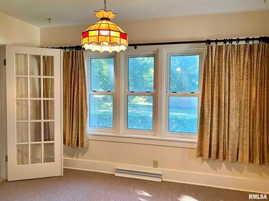 605 N Mclean St, Lincoln, IL 62656 - photo 6