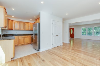 10 Hutchins St unit 3, Concord, NH 03301 - photo 6