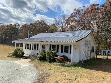 140 Ancil Way, Savannah, TN 38372 - photo 2