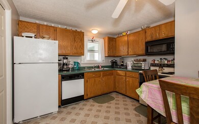 65 Ramsay St, Manchester, NH 03103 - photo 5