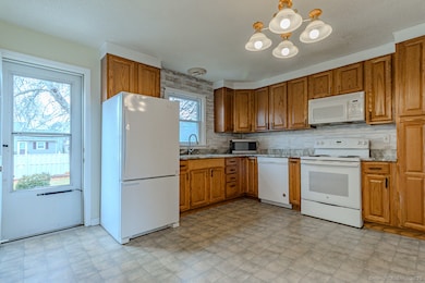 32 Minthal Dr, Southington, CT 06489 - photo 7