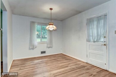 4208 Southend Rd, Rockville, MD 20853 - photo 4