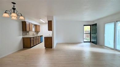 4400 Hemingway Dr unit 112, Oklahoma City, OK 73118 - photo 4