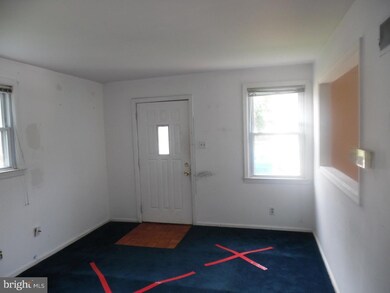 616 Princeton Ave, Maple Shade, NJ 08052 - photo 2