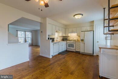 8619 Walcott Ct, Manassas, VA 20111 - photo 7