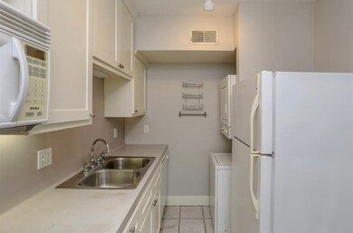 1656 Kipling St unit 1, Houston, TX 77006 - photo 5