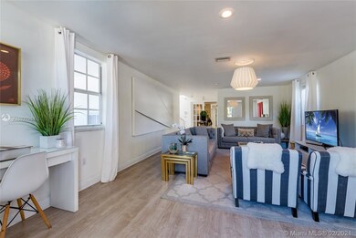 698 Fernwood Rd #B, Key Biscayne, FL 33149 - photo 3