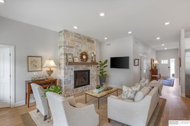 1015 S 90th Ct, Omaha, NE 68114 - photo 6