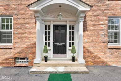 276 Lewiston Rd, Grosse Pointe Farms, MI 48236 - photo 6