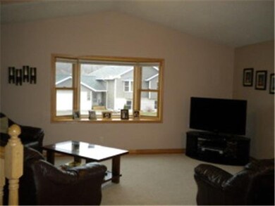 109 Waterford Cir, Winona, MN 55987 - photo 6