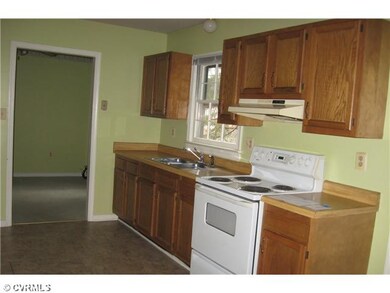 Kitchen - Amazing Condition....  Come and Make It 