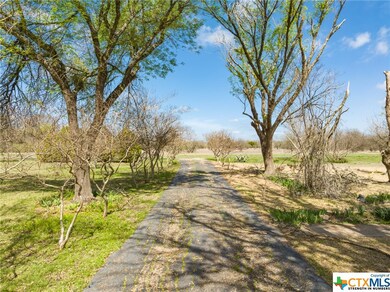 2061 Bottoms Rd, Troy, TX 76579 - photo 4